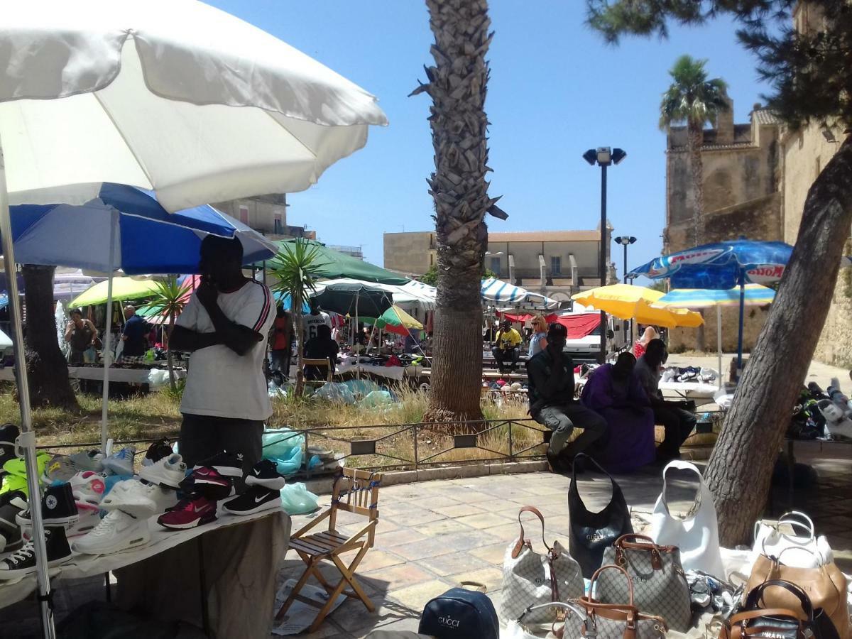 فيلا La Casuzza Del Centro شاكا المظهر الخارجي الصورة